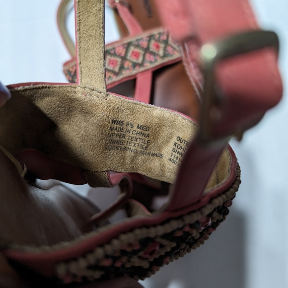 Sonoma size 9.5 peach beaded sandal flat - Picture 4 of 4